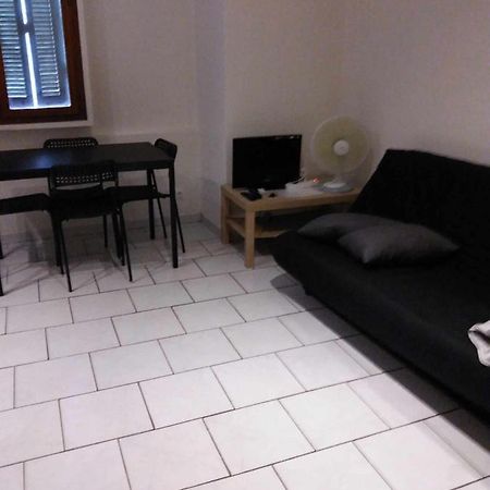 Soappartement La Seyne-sur-Mer Exteriör bild